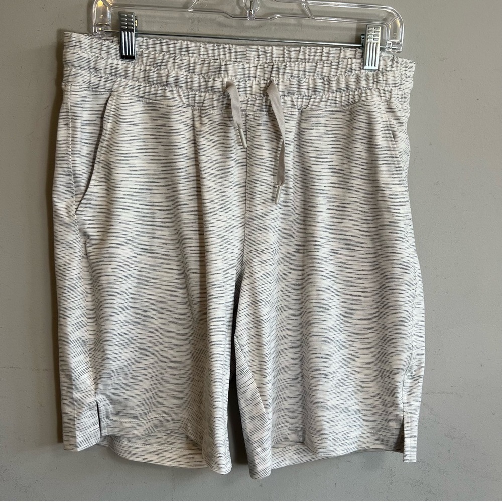 Mondetta Bermuda shorts